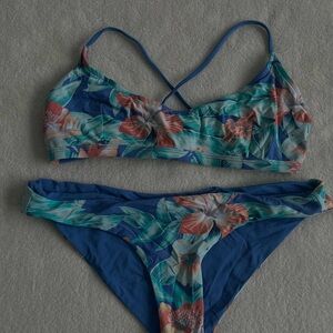 Rip Curl Tropical Floral Bikini - reversible bottoms